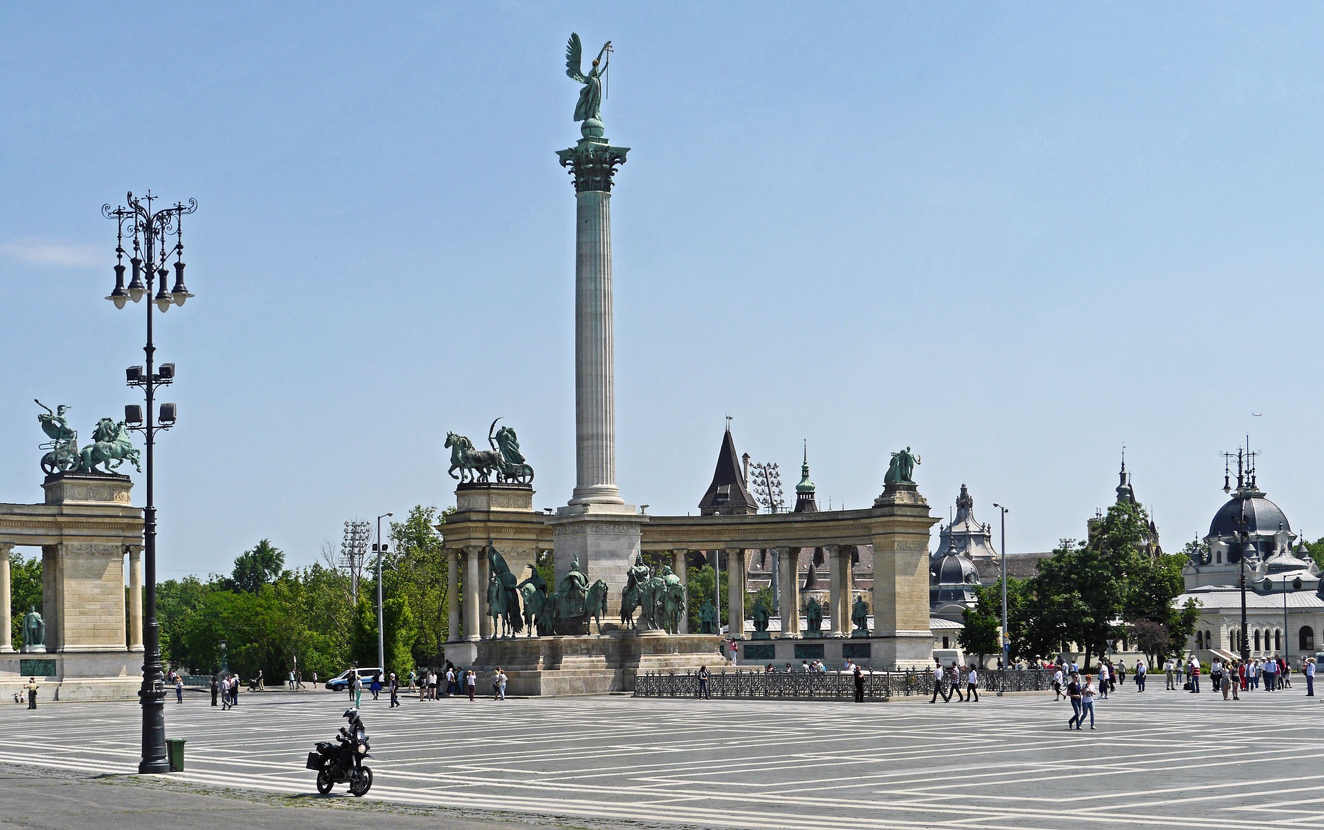 budapest Heros Square
